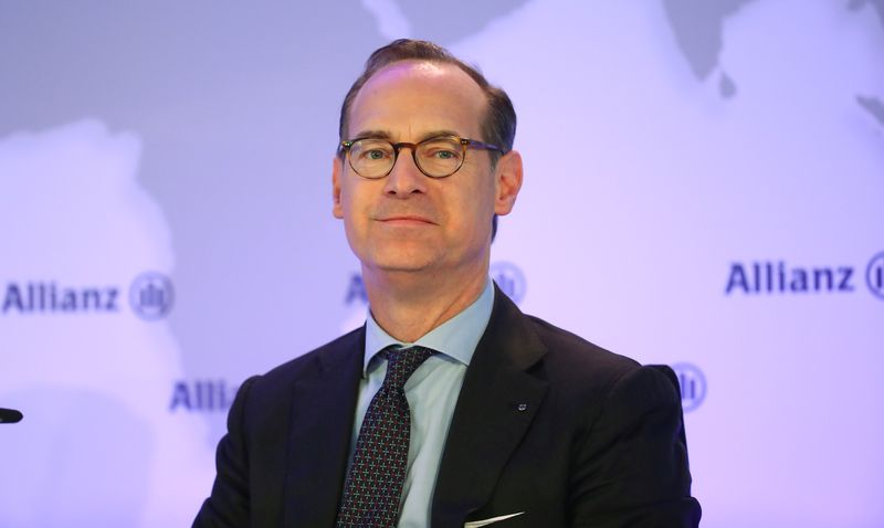FILE PHOTO: Oliver Baete, Chief Executive Officer of Europe's biggest insurer Allianz SE attends the company's annual news conference in Munich, Germany, February 15, 2019.   REUTERS/Michael Dalder/File Photo
