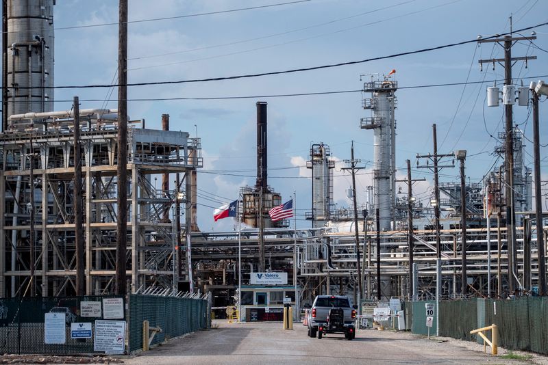 FILE PHOTO: A view of the Valero Houston Refinery in Houston, Texas, U.S., June 23, 2025. REUTERS/Joel Angel Juarez/File Photo