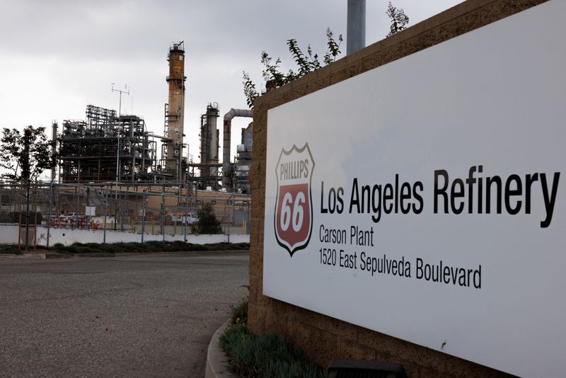 FILE PHOTO: The Phillips 66 Carson refinery is shown in Carson, California, U.S., October 17, 2024.  REUTERS/Mike Blake/File photo