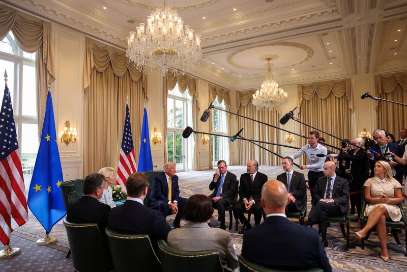 U.S. President Donald Trump, Commerce Secretary Howard Lutnick, Trade Representative Jamieson Greer, White House Deputy Chief of Staff Stephen Miller and White House Press Secretary Karoline Leavitt meet with European Commission President Ursula von der Leyen, in Turnberry, Scotland, Britain, July 27, 2025. REUTERS/Evelyn Hockstein/File Photo