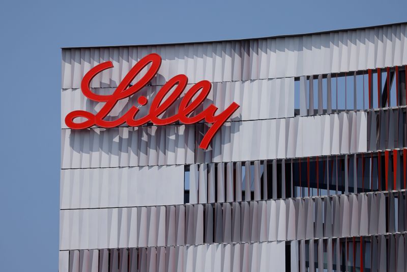 Eli Lilly logo is shown on one of the company's offices in San Diego, California, U.S., September 17, 2020. REUTERS/Mike Blake/File Photo