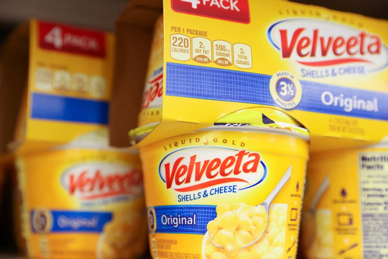 FILE PHOTO: Packages of Velveeta, a brand owned by The Kraft Heinz Company, are seen in a store in Manhattan, New York, U.S., November 12, 2021. REUTERS/Andrew Kelly/File Photo