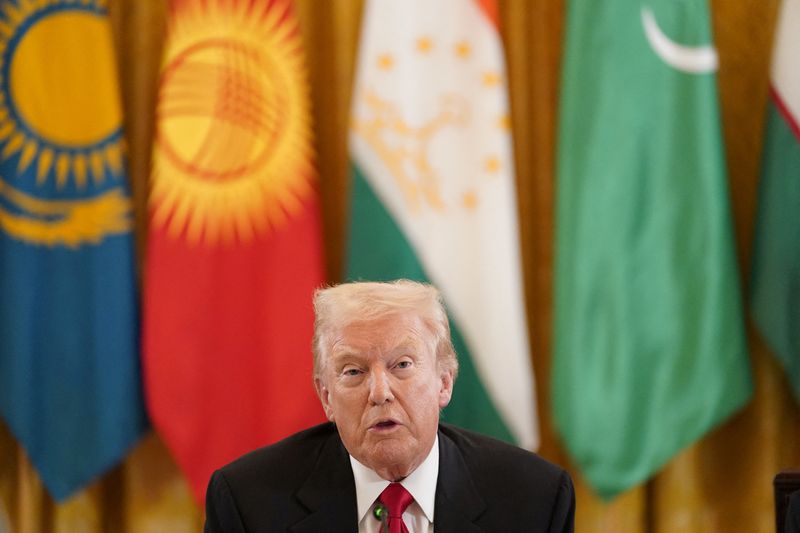 U.S. President Donald Trump speaks during dinner with the leaders of the C5+1Central Asian countries of Kazakhstan, Kyrgyzstan, Tajikistan, Turkmenistan, and Uzbekistan, in the East Room of the White House in Washington, D.C., U.S., November 6, 2025. REUTERS/Nathan Howard