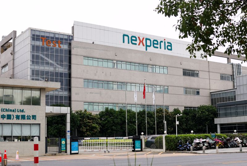 Bikes are parked next to Nexperia (China) Ltd's factory amidst a shortage of chip supply caused by a diplomatic standoff between China and Netherlands over the company, in Dongguan, Guangdong province, China, November 7, 2025. REUTERS/Maxim Shemetov