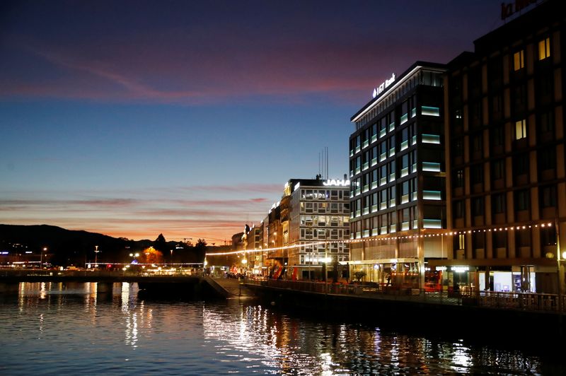 Sunrise over the Commercial and Financial District in Geneva, Switzerland, November 23, 2017. REUTERS/Denis Balibouse