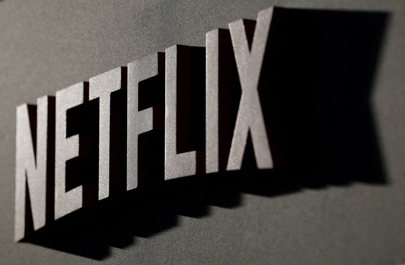 FILE PHOTO: A Netflix logo is pictured in Los Angeles, California, U.S., September 15, 2022. REUTERS/Mario Anzuoni/File Photo/File Photo