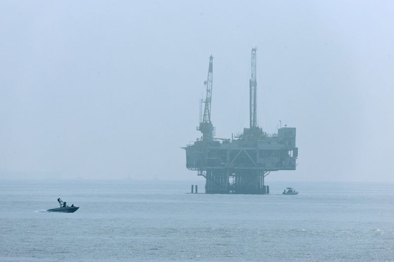 FILE PHOTO: The offshore oil rig platform Esther in the fog off the coast of California from Seal Beach California, U.S. November 11, 2025.  REUTERS/Mike Blake/File Photo
