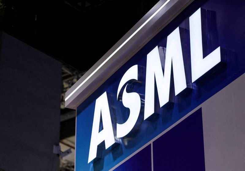 FILE PHOTO: Logo of ASML is displayed at the company’s booth at the 8th China International Import Expo (CIIE) in Shanghai, China, November 5, 2025. REUTERS/Maxim Shemetov/File Photo