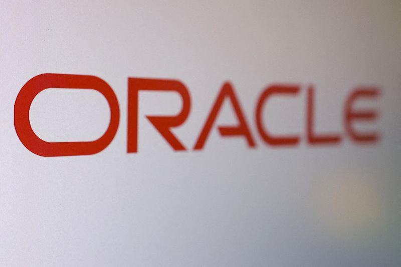 FILE PHOTO: Oracle logo is seen in this illustration taken September 9, 2025. REUTERS/Dado Ruvic/Illustration/File Photo