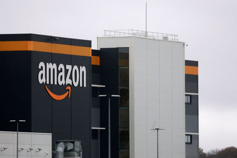 The logo of Amazon is seen at the company's logistics center in Bretigny-sur-Orge, near Paris, France, November 28, 2025. REUTERS/Stephanie Lecocq