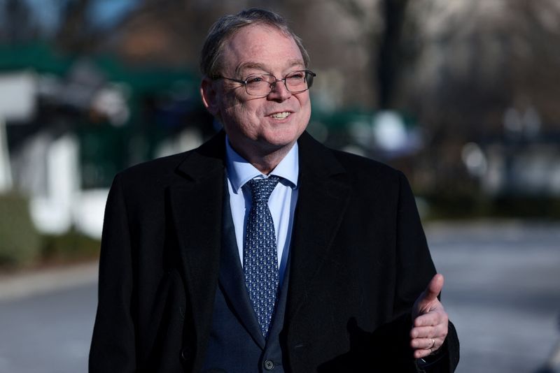 Kevin Hassett, Director of the National Economic Council, speaks to the media outside the White House in Washington, D.C., U.S., December 16, 2025. REUTERS/Evelyn Hockstein