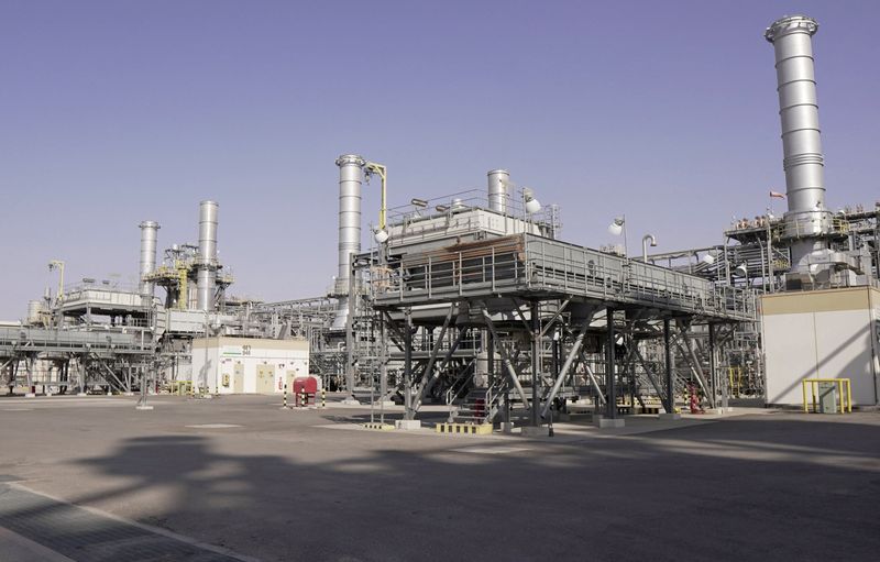 FILE PHOTO: General view of Khurais NGL recovery plant in the eastern province of Saudi Arabia, June 28, 2021. Picture taken June 28, 2021. REUTERS/Mohammed Benmansour./File Photo