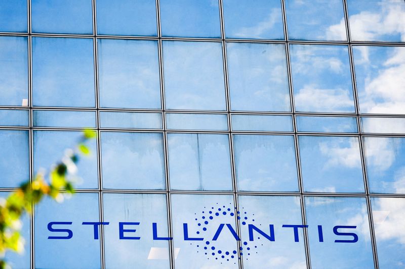 FILE PHOTO: The logo of Stellantis is seen on the company's building in Poissy, near Paris, France, September 4, 2024. REUTERS/Sarah Meyssonnier/File Photo