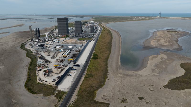 Aerial view of the SpaceX Starbase and SpaceX Launch Facility ahead of a news conference with SpaceX Chief Engineer Elon Musk and T Mobile CEO Mike Sievert ,in Brownsville, Texas, U.S., August 25, 2022. REUTERS/Adrees Latif