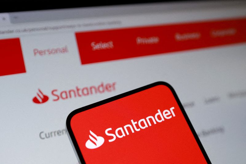 FILE PHOTO: Santander logo is seen in this illustration taken December 3, 2025. REUTERS/Dado Ruvic/Illustration/File Photo