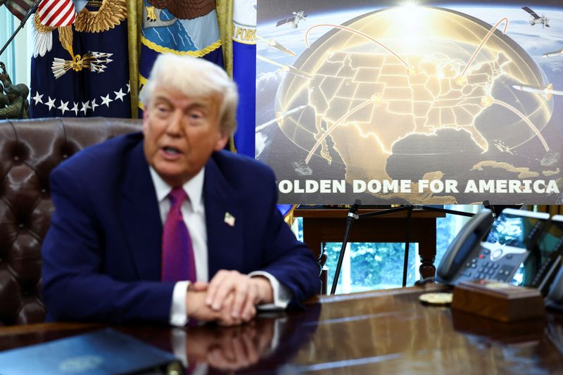 U.S. President Donald Trump makes an announcement regarding the Golden Dome missile defense shield in the Oval Office of the White House in Washington, D.C., U.S., May 20, 2025. REUTERS/Kevin Lamarque