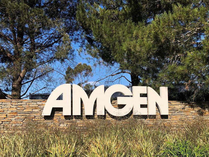 An Amgen sign is seen at the company's headquarters in Thousand Oaks, California, U.S., November 6, 2019. REUTERS/Deena Beasley/File Photo