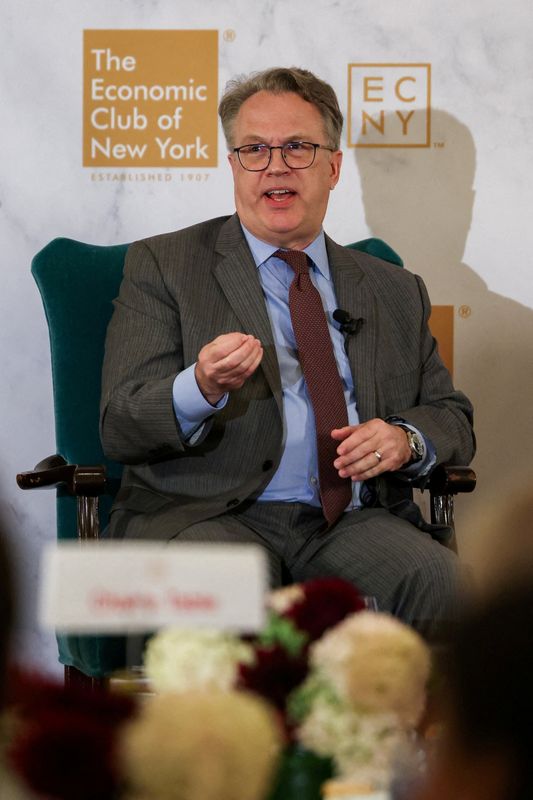 FILE PHOTO: New York Federal Reserve President John Williams speaks to the Economic Club of New York in New York City, U.S., September 4, 2025. REUTERS/Kylie Cooper/File Photo