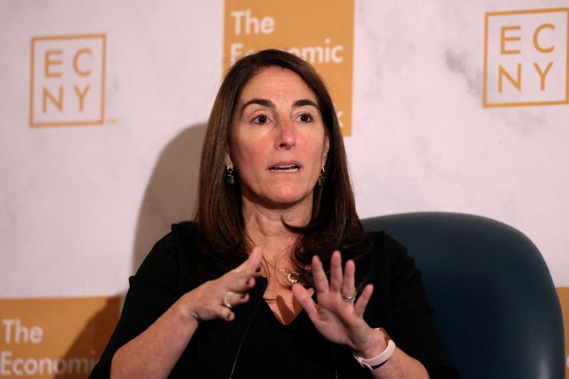 FILE PHOTO: Federal Reserve Bank of Cleveland president and CEO, Beth Hammack, addresses the Economic Club of New York in New York City, U.S., November 6, 2025.  REUTERS/Brendan McDermid/File Photo