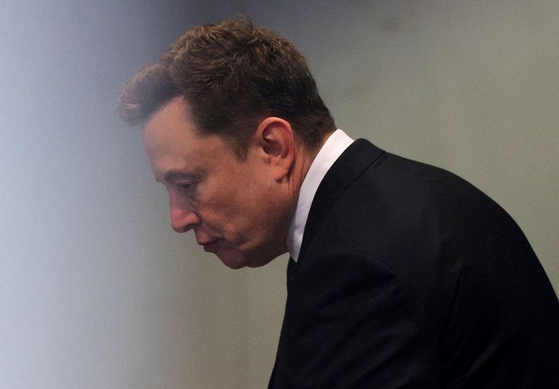 FILE PHOTO: Elon Musk appears in the courthouse to attend the trial in his lawsuit over OpenAI for-profit conversion at a federal courthouse, in Oakland, California, U.S., April 29, 2026.  REUTERS/Manuel Orbegozo/File Photo