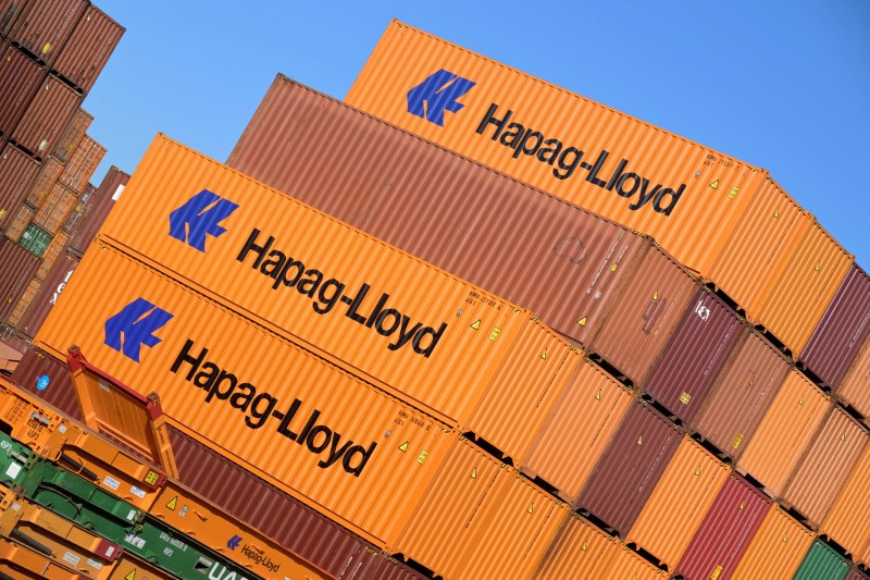 Hapag-Lloyd containers at a loading terminal at the harbour in Hamburg, Germany, April 7, 2025. REUTERS/Fabian Bimmer