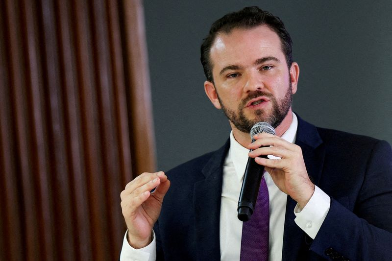 FILE PHOTO: Brazilian Finance Minister Dario Durigan speaks during a ministerial meeting at the Planalto Palace in Brasilia, Brazil, March 31, 2026. REUTERS/Adriano Machado/File Photo