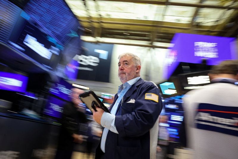 Traders work on the floor at the New York Stock Exchange (NYSE) in New York City, U.S., June 1, 2026.  REUTERS/Brendan McDermid