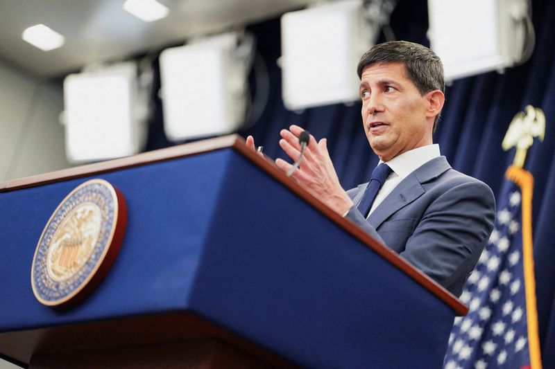 FILE PHOTO: New U.S. Federal Reserve Chairman Kevin Warsh holds a press conference following a two-day meeting of the Federal Open Market Committee (FOMC), at the U.S. Federal Reserve in Washington, D.C., U.S. June 17, 2026. REUTERS/Eric Lee/File Photo