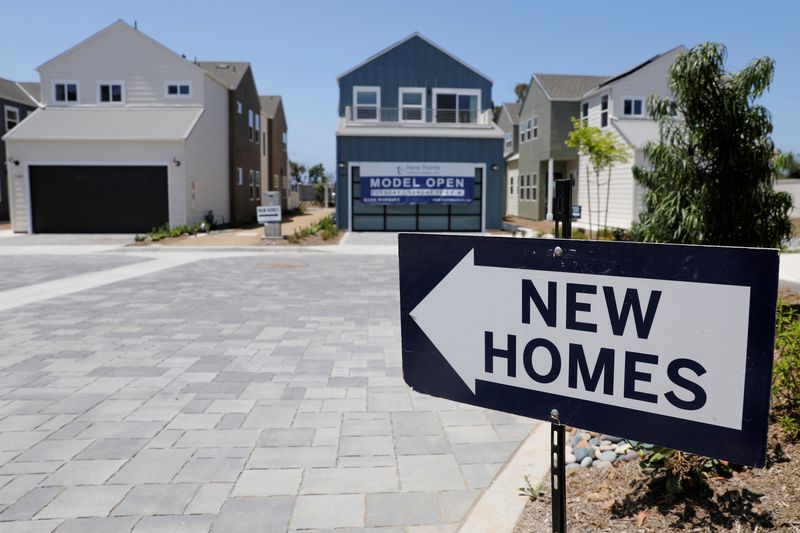 FILE PHOTO: Newly constructed single family homes are shown for sale in Encinitas, California, U.S., July 31, 2019.   REUTERS/Mike Blake/File Photo