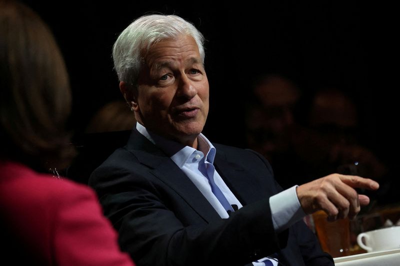 FILE PHOTO: Jamie Dimon, Chairman and Chief Executive officer (CEO) of JPMorgan Chase & Co. (JPM) speaks to the Economic Club of New York in Manhattan in New York City, U.S., April 23, 2024. REUTERS/Mike Segar/File Photo