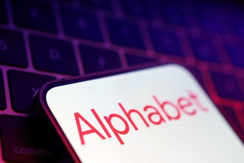 Alphabet logo is seen in this illustration taken September 18, 2025. REUTERS/Dado Ruvic/Illustration