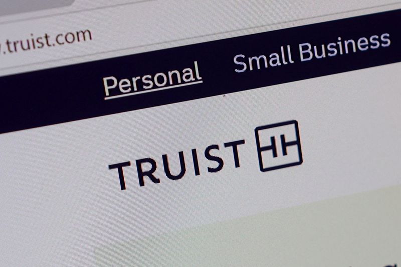 Truist Financial logo appears in this illustration taken December 1, 2025. REUTERS/Dado Ruvic/Illustration