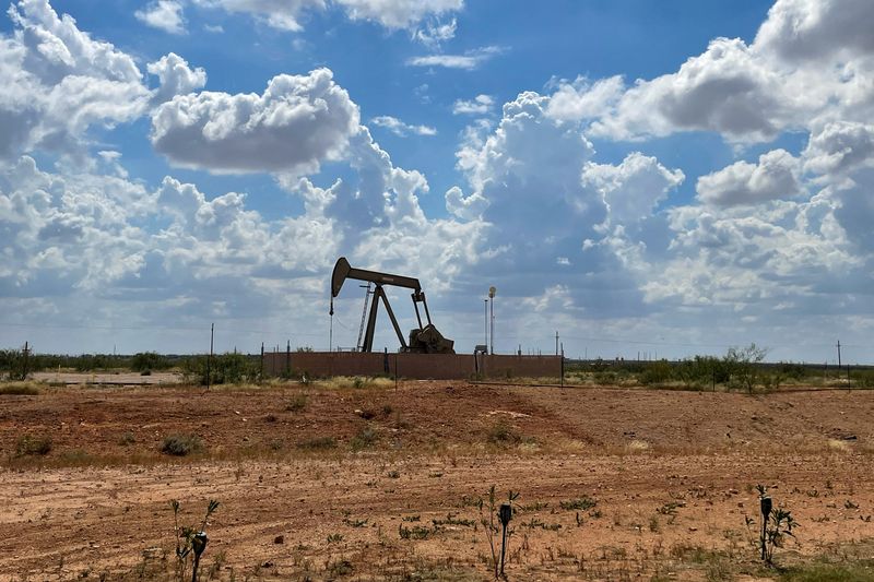FILE PHOTO: A pumpjack, used to help lift oil from a well, in the Permian basin near Midland, Texas, U.S., October 8, 2025. REUTERS/Arathy Somasekhar/File Photo