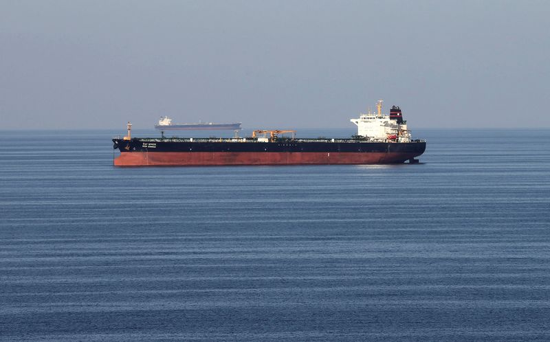 Oil tankers pass through the Strait of Hormuz, December 21, 2018. REUTERS/Hamad I Mohammed
