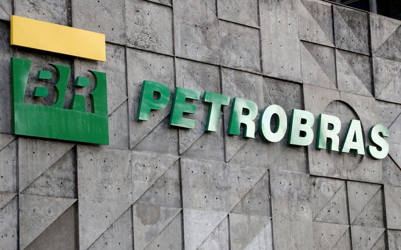 FILE PHOTO: The logo of Brazil's state-run Petrobras oil company is seen at its  headquarters in Rio de Janeiro, Brazil October 16, 2019. REUTERS/Sergio Moraes/File Photo