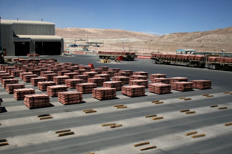 FILE PHOTO: Sheets of copper cathode are pictured at BHP Billiton's Escondida, the world's biggest copper mine, in Antofagasta, Chile March 31, 2008.  REUTERS/Ivan Alvarado/File Photo