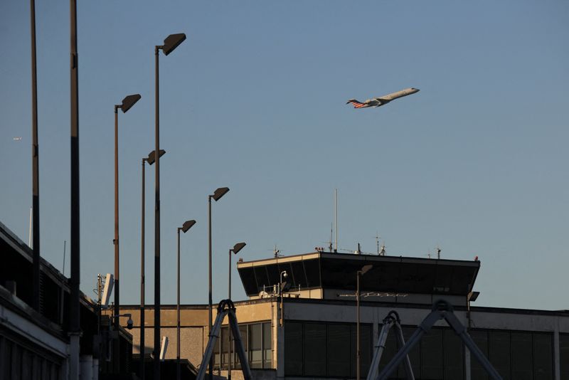 A plane takes off from Chicago O'Hare International Airport, in Chicago, Illinois, U.S., October 26, 2025. REUTERS/Daniel Cole