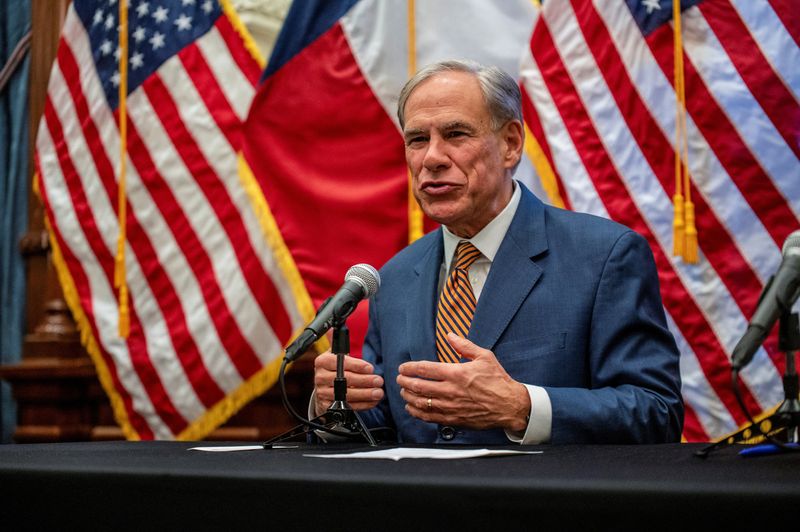 Texas Governor Greg Abbott speaks during a press conference to address the plan to deal with a New World screwworm problem, in Austin, Texas, U.S., August 15, 2025. REUTERS/Sergio Flores
