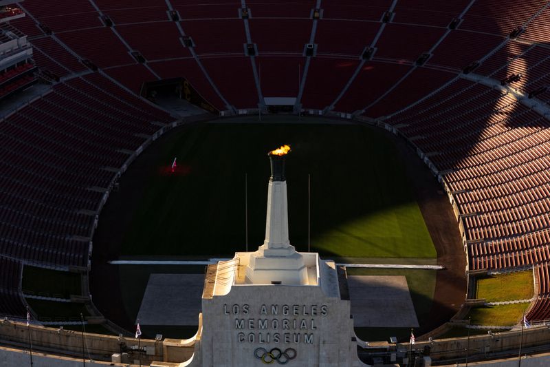 Olympics - LA28 - Ceremonial lighting of the cauldron - LA Memorial Coliseum, Los Angeles, California, U.S. - January 13, 2026. Ceremonial lighting of the cauldron ahead of ticket registration launch. REUTERS/Daniel Cole