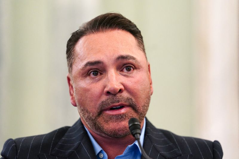 Boxing promoter and former boxing champion Oscar de la Hoya attends a U.S. Senate Commerce, Science and Transportation Committee hearing on federal boxing laws, on Capitol Hill in Washington, D.C., U.S., April 22, 2026. REUTERS/Nathan Howard