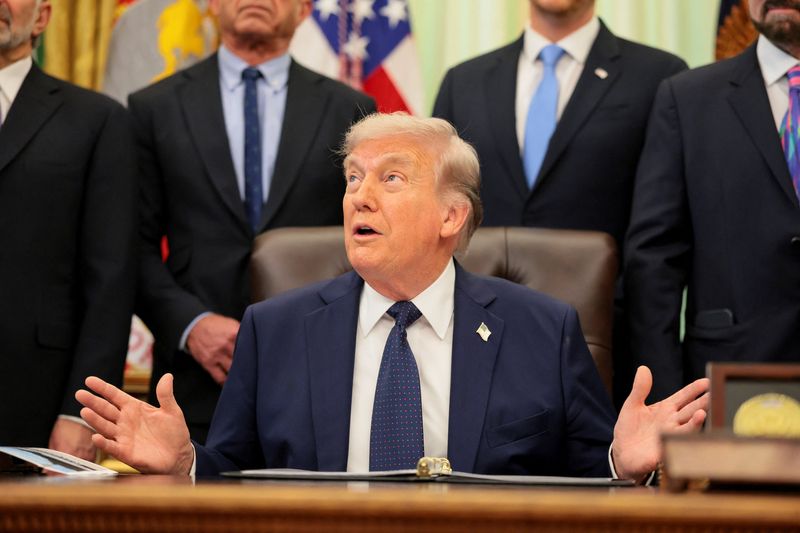 U.S. President Donald Trump reacts during a healthcare affordability event in the Oval Office at the White House in Washington, D.C., U.S., April 23, 2026. REUTERS/Kylie Cooper