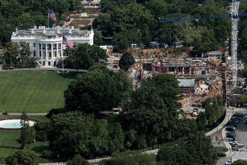 Construction continues on the planned White House ballroom in the area of the former East Wing in Washington, D.C., U.S., May 14, 2026. REUTERS/Evelyn Hockstein      TPX IMAGES OF THE DAY