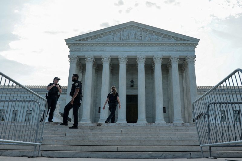 FILE PHOTO: A general view of the U.S. Supreme Court building in Washington, D.C., U.S., May 28, 2026. REUTERS/Jonathan Ernst/File Photo