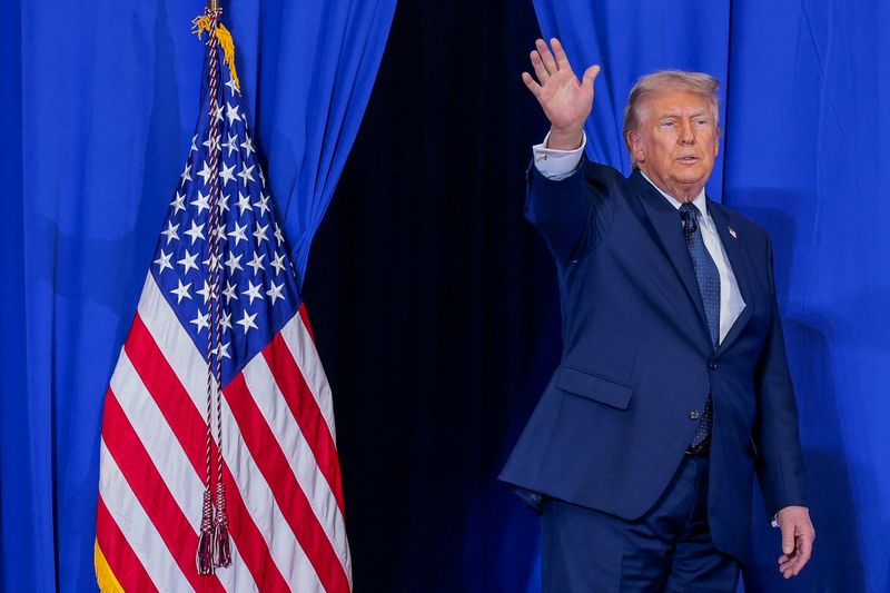 U.S. President Donald Trump waves after delivering remarks at Rockland Community College in Suffern, New York, U.S., May 22, 2026. REUTERS/Kylie Cooper