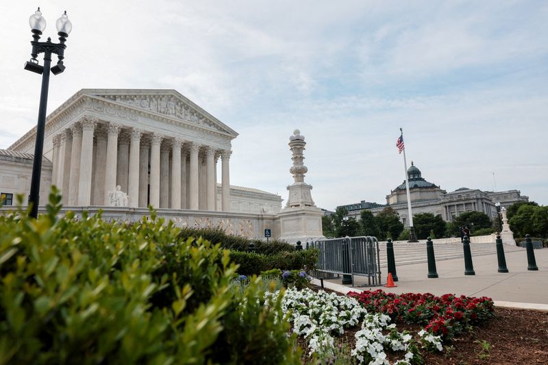 FILE PHOTO: A general view of the U.S. Supreme Court in Washington, D.C., U.S., June 22, 2026. REUTERS/Kylie Cooper/File Photo