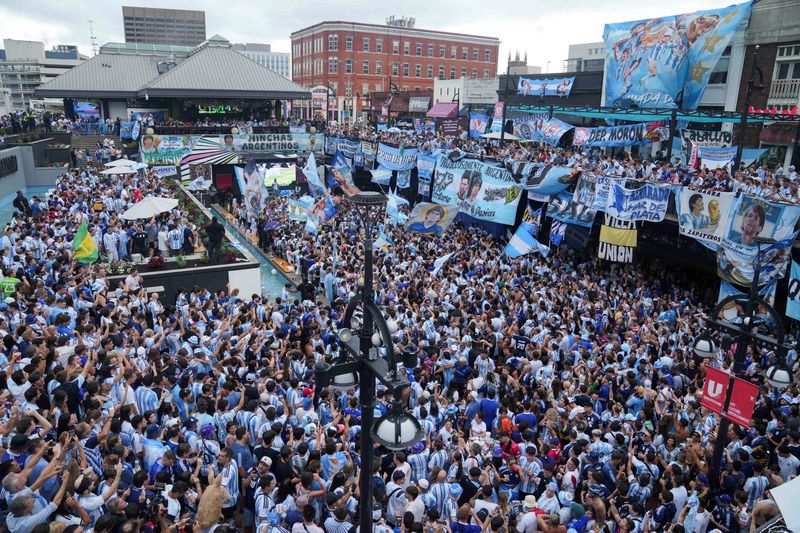 Argentina fans gather at Underground Atlanta a day before the Argentina vs England semi-final soccer match of the FIFA 2026 World Cup in Atlanta, Georgia, U.S., July 14, 2026.  REUTERS/Megan Varner