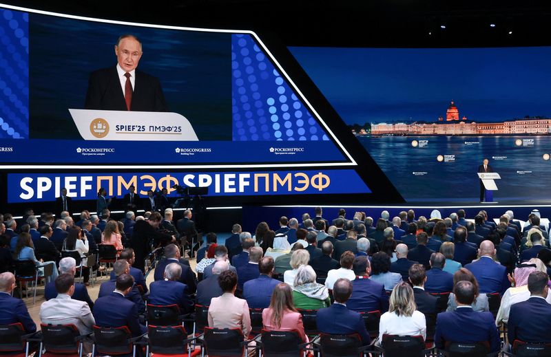 Russia's President Vladimir Putin delivers a speech during a plenary session of the St. Petersburg International Economic Forum (SPIEF) in Saint Petersburg, Russia, June 20, 2025. REUTERS/Anton Vaganov