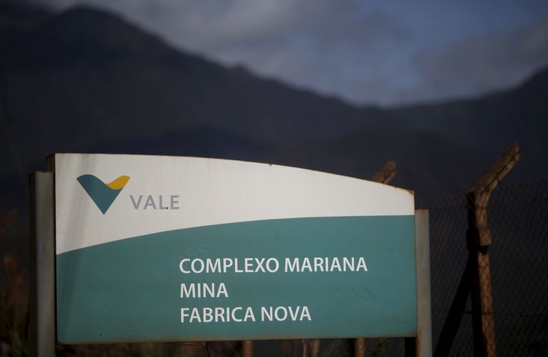 FILE PHOTO: A sign of Vale SA company shows the entrance of the Fabrica Nova iron ore mine in Mariana, Brazil, November 11, 2015. REUTERS/Ricardo Moraes/File Photo
