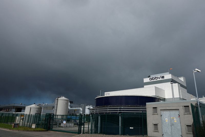 FILE PHOTO: The logo of Abbvie pharmaceutical company is seen on their plant in the IDA (Industrial Development Agency) estate, in Carrigtwohill, County Cork, Ireland March 28, 2025. REUTERS/Clodagh Kilcoyne/File Photo