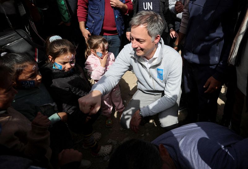 Alexander De Croo, Administrator of the United Nations Development Programme (UNDP), visits a camp for Palestinians displaced during the two-year Israeli offensive, in Gaza City February 16, 2026. REUTERS/Dawoud Abu Alkas
